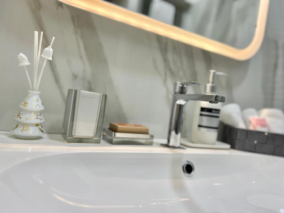 Glamour Liberty Apartment Sabotino38 밀라노 외부 사진