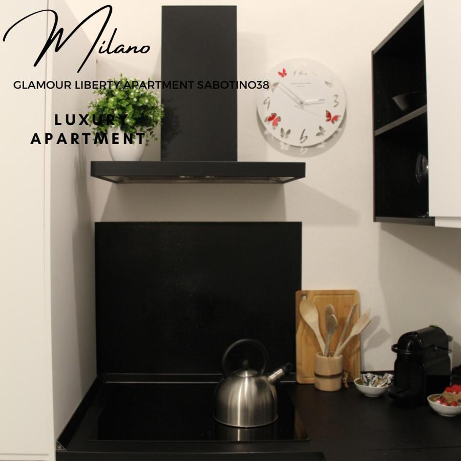 Glamour Liberty Apartment Sabotino38 밀라노 외부 사진