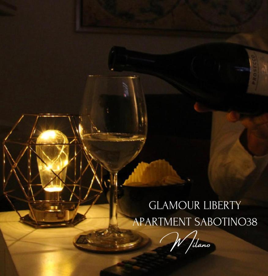 Glamour Liberty Apartment Sabotino38 밀라노 외부 사진